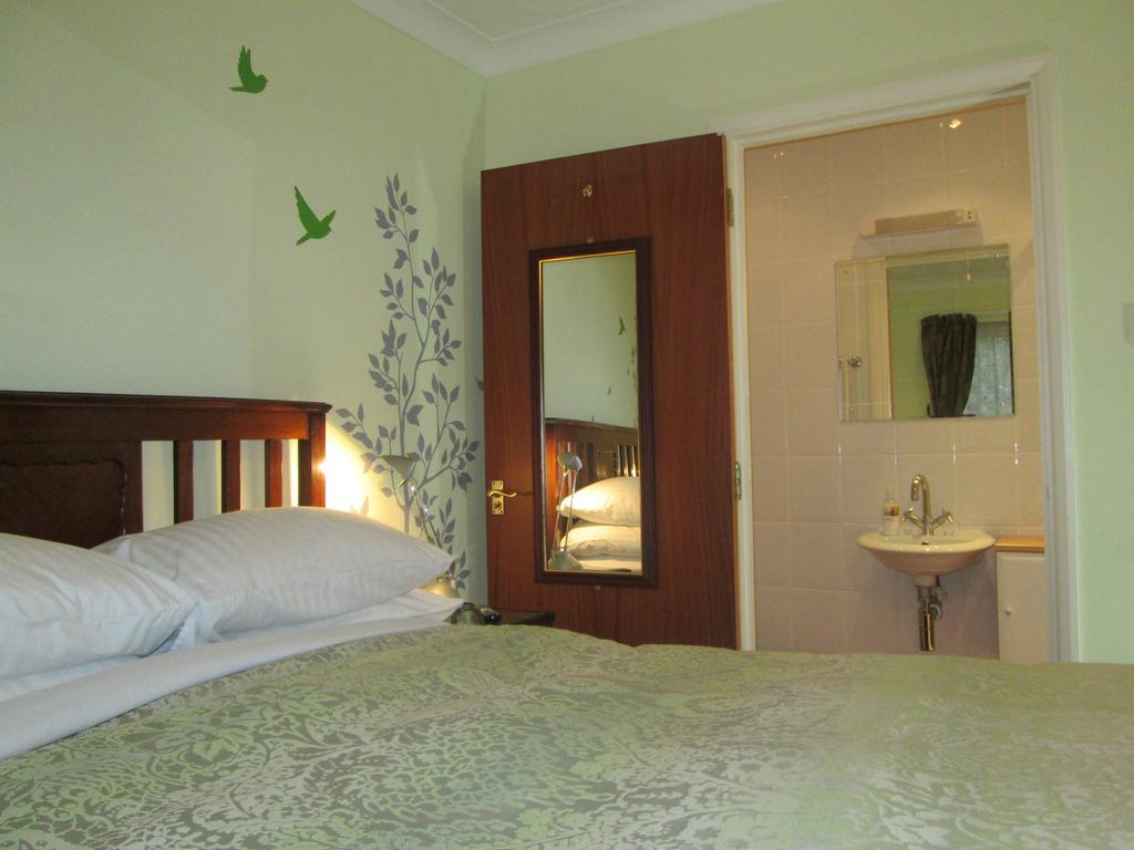 Crossways House Bed And Breakfast Ист-Каус Номер фото